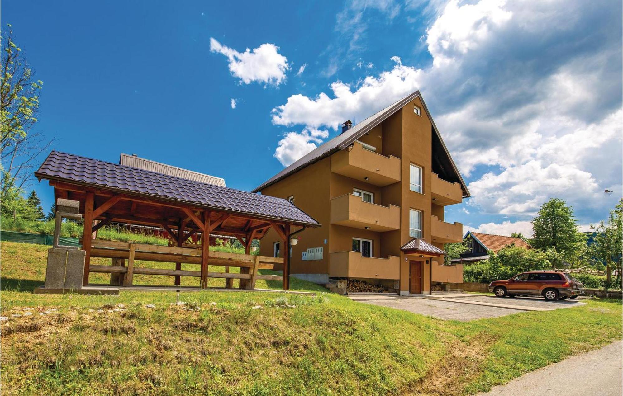 Super Apartment Ogulin Exterior photo