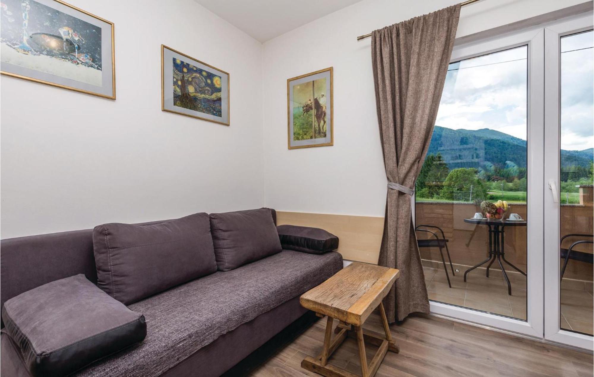 Super Apartment Ogulin Exterior photo