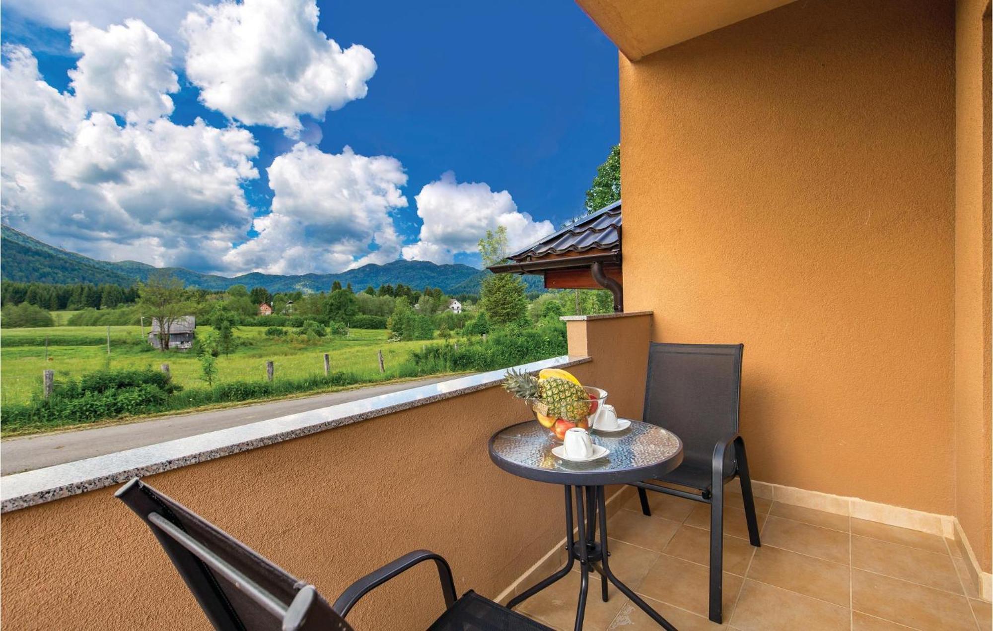 Super Apartment Ogulin Exterior photo